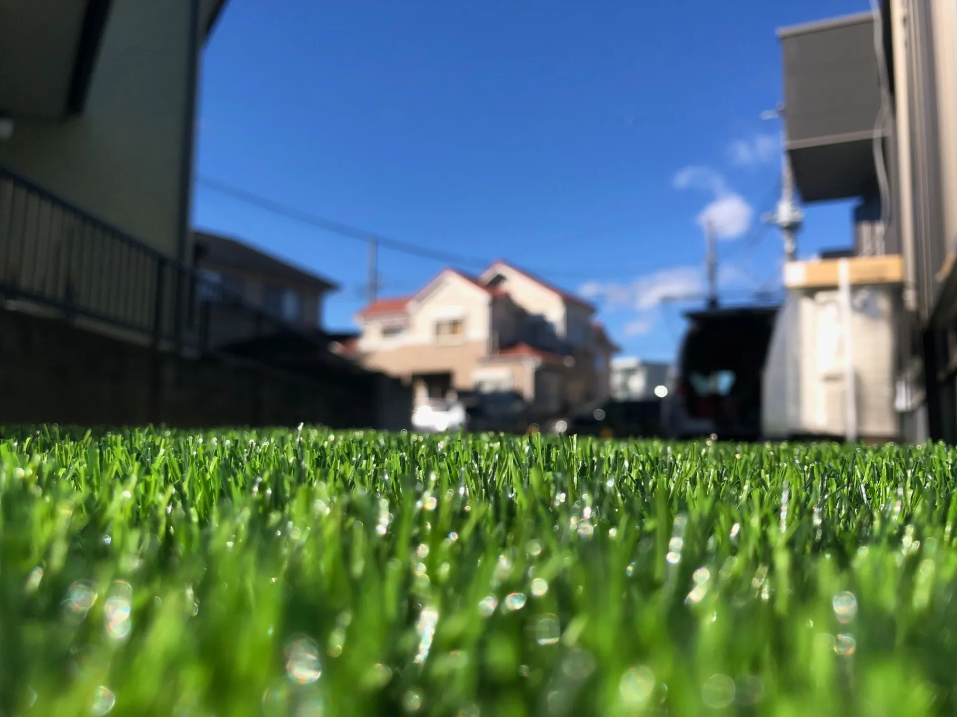 埼玉県日高市の理想の庭づくり：人工芝で叶える永遠のグリーン