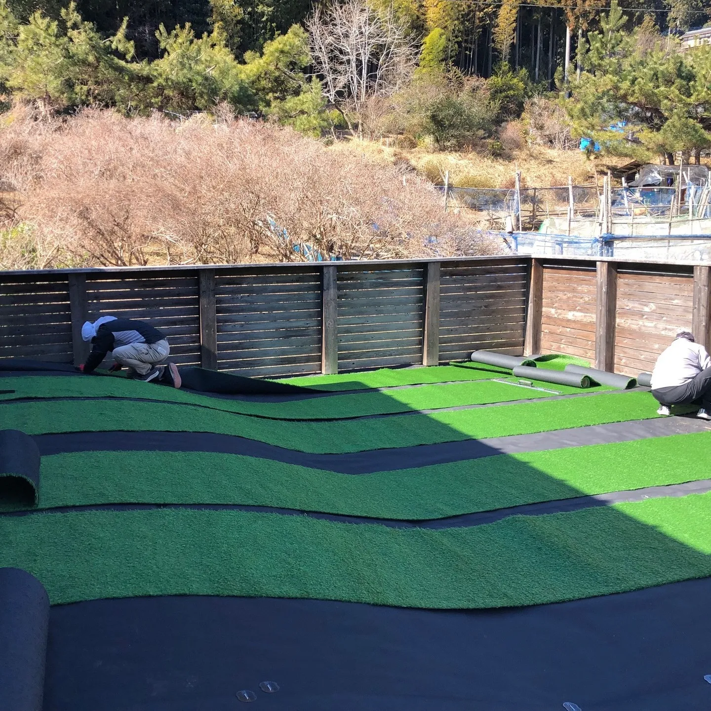 埼玉県の一軒家のお庭に、素敵なドッグランが完成しました🐶✨。