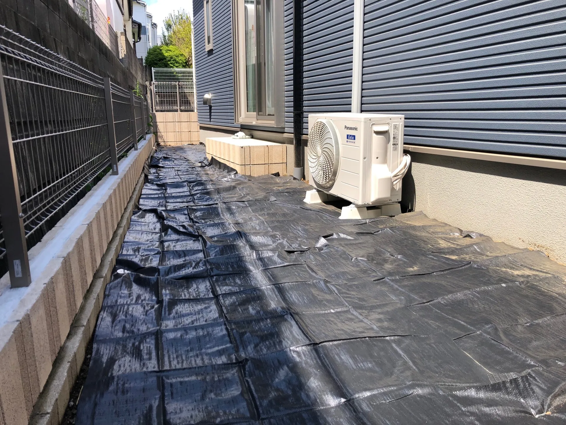 お客様DIYの防草シート