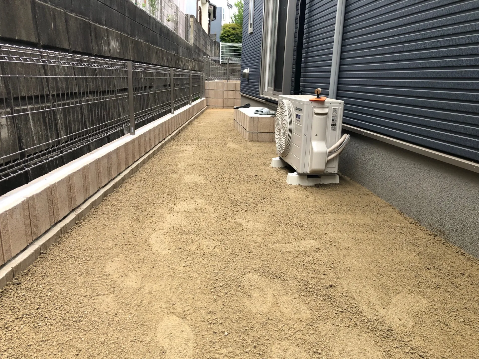 新築戸建てのお庭に人工芝を施工しました｜埼玉県狭山市