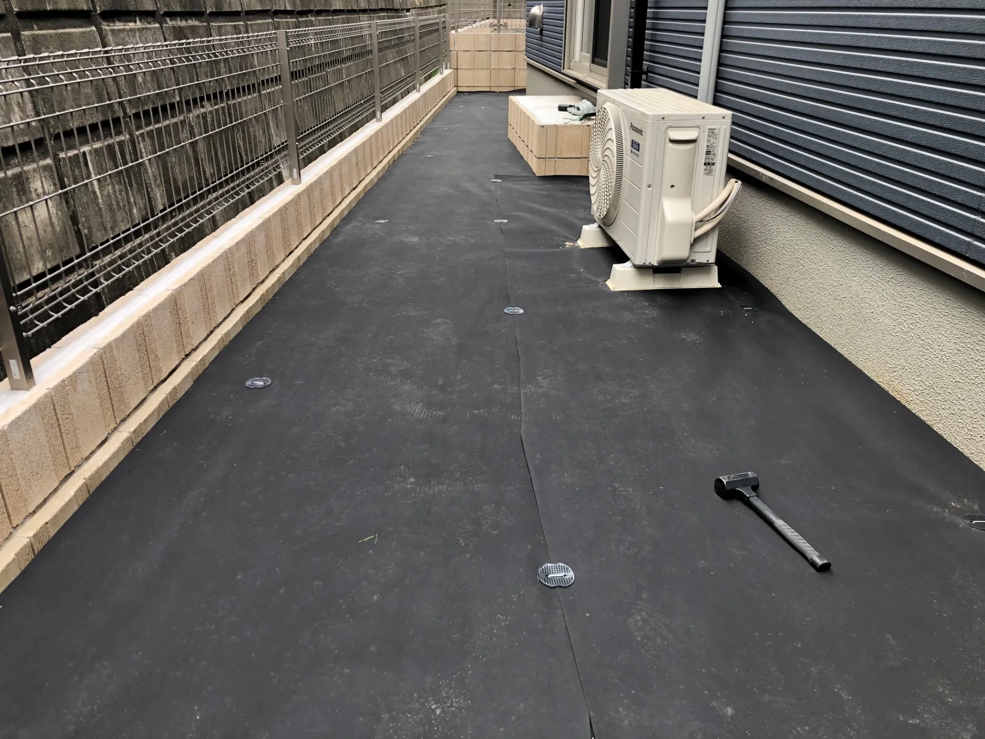 防草シート敷設