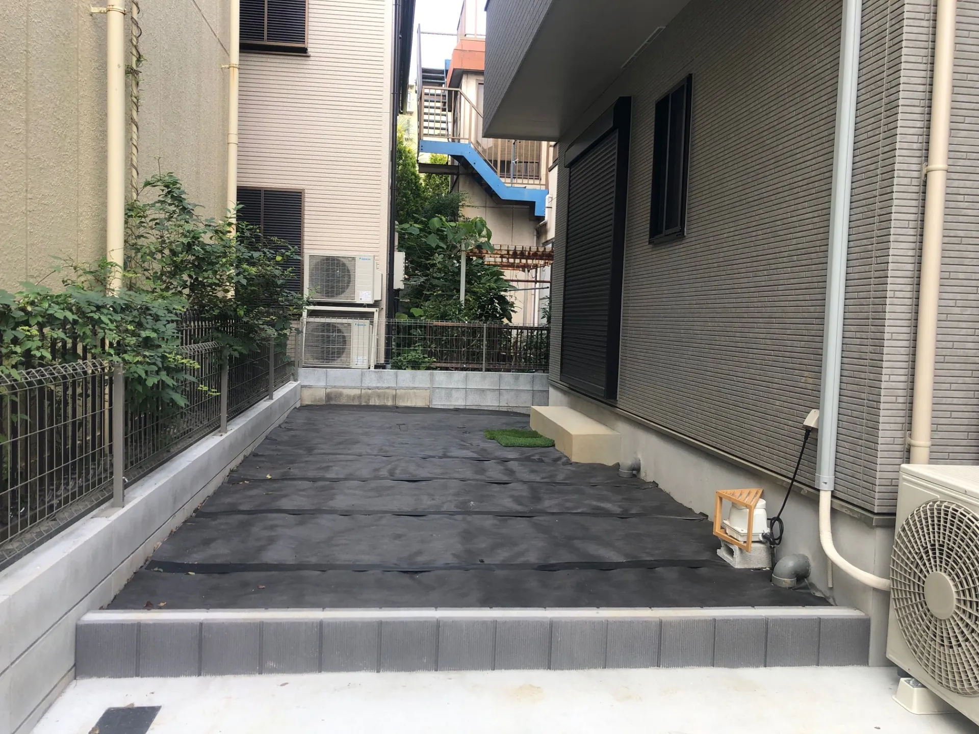 お客様DIYの防草シート