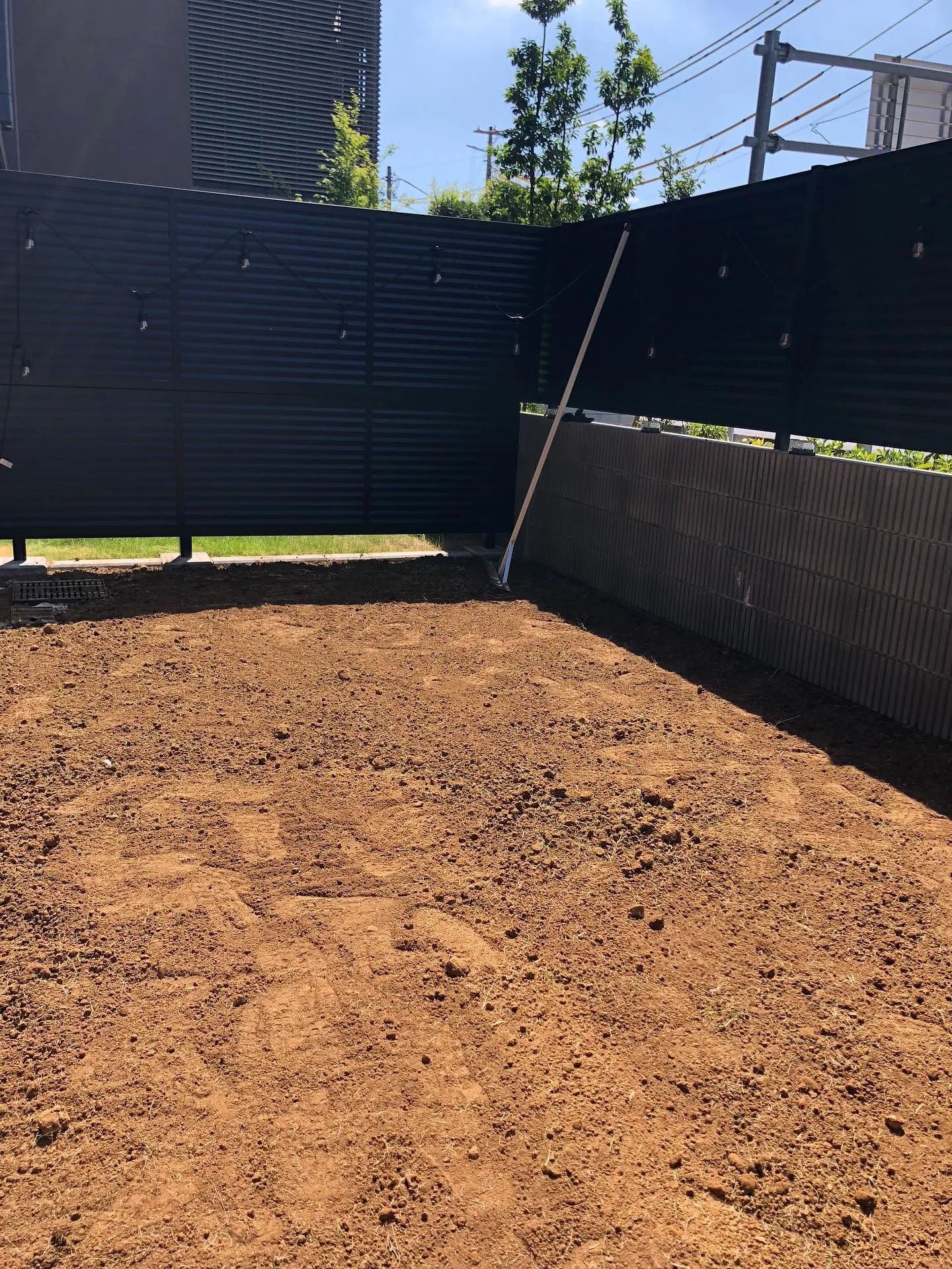 埼玉県飯能市の新築マンション🏢1階にお住まいの専用庭に、人工...