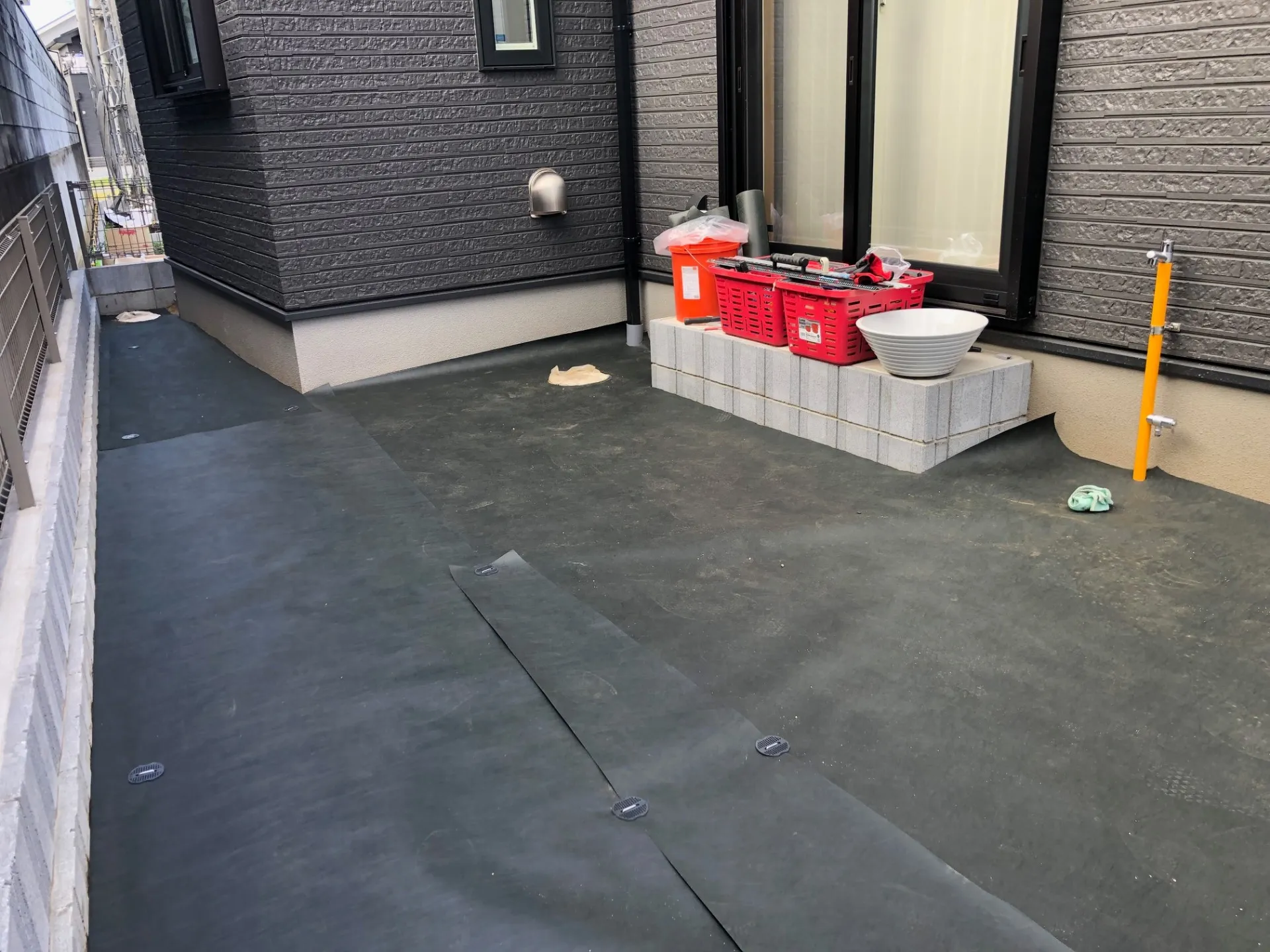 防草シート敷設