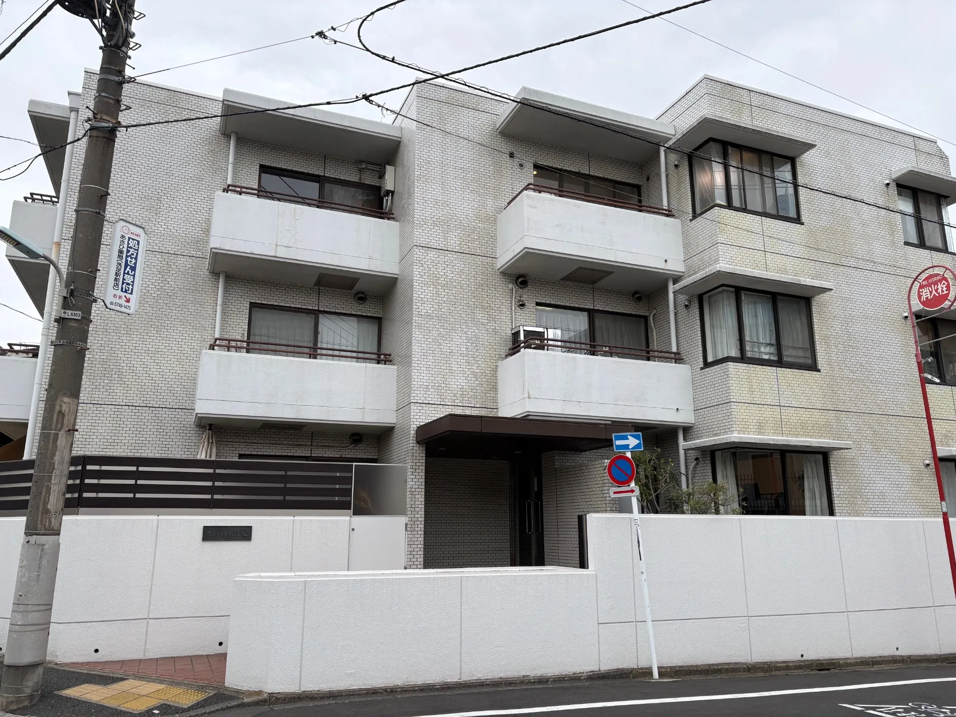 マンション3階のバルコニー