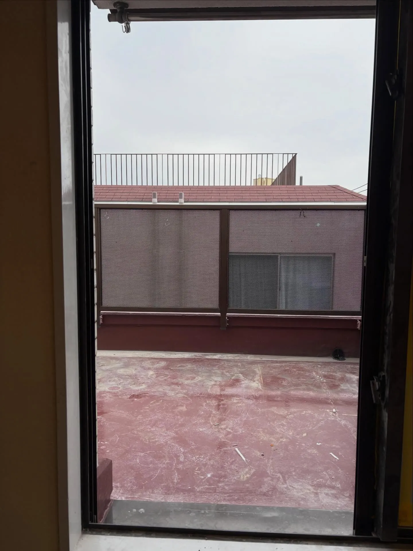 【東京都目黒区｜マンションバルコニー人工芝リフォーム事例】🏙...