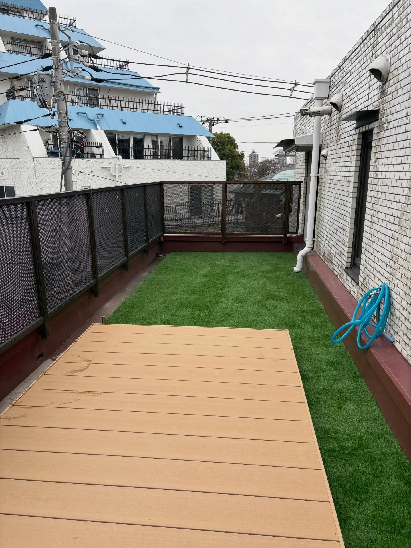 【東京都目黒区｜マンションバルコニー人工芝リフォーム事例】🏙...