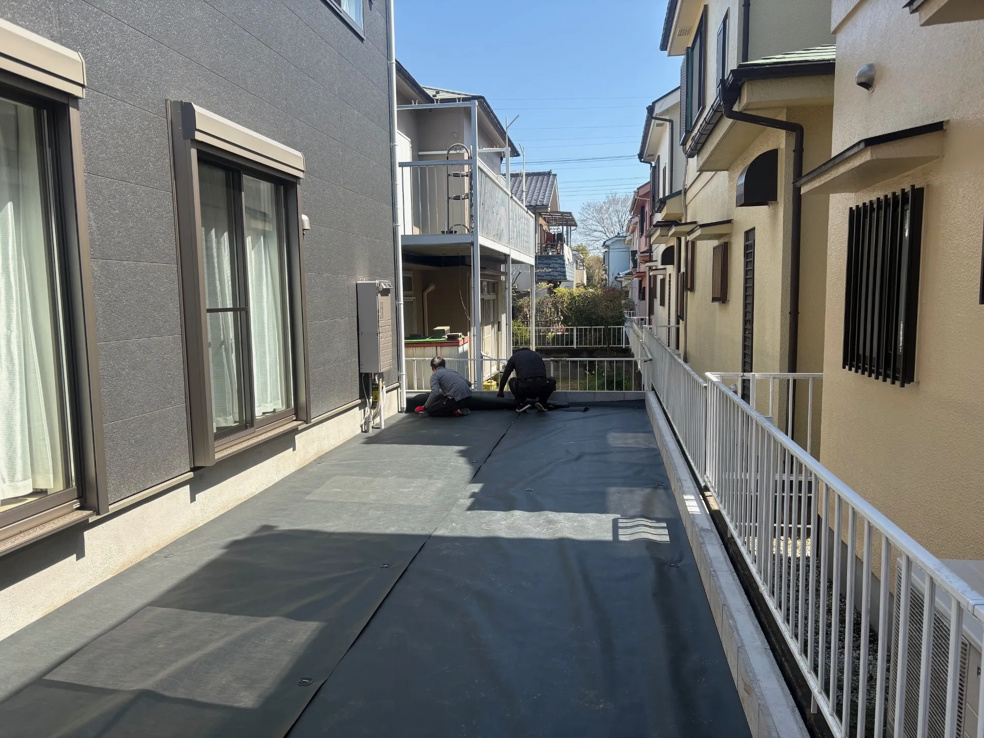 高耐久防草シート敷設