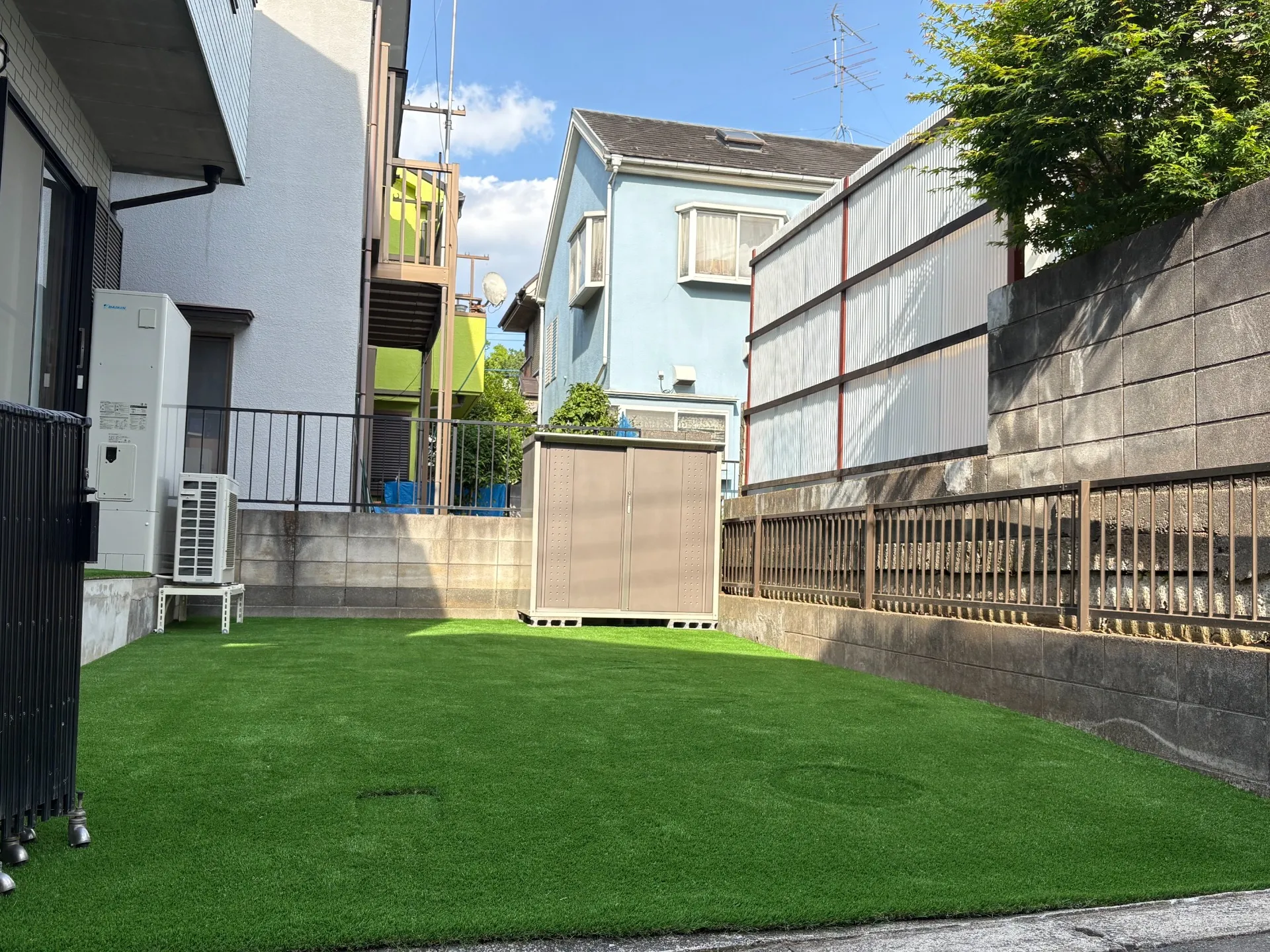 人工芝施工完成