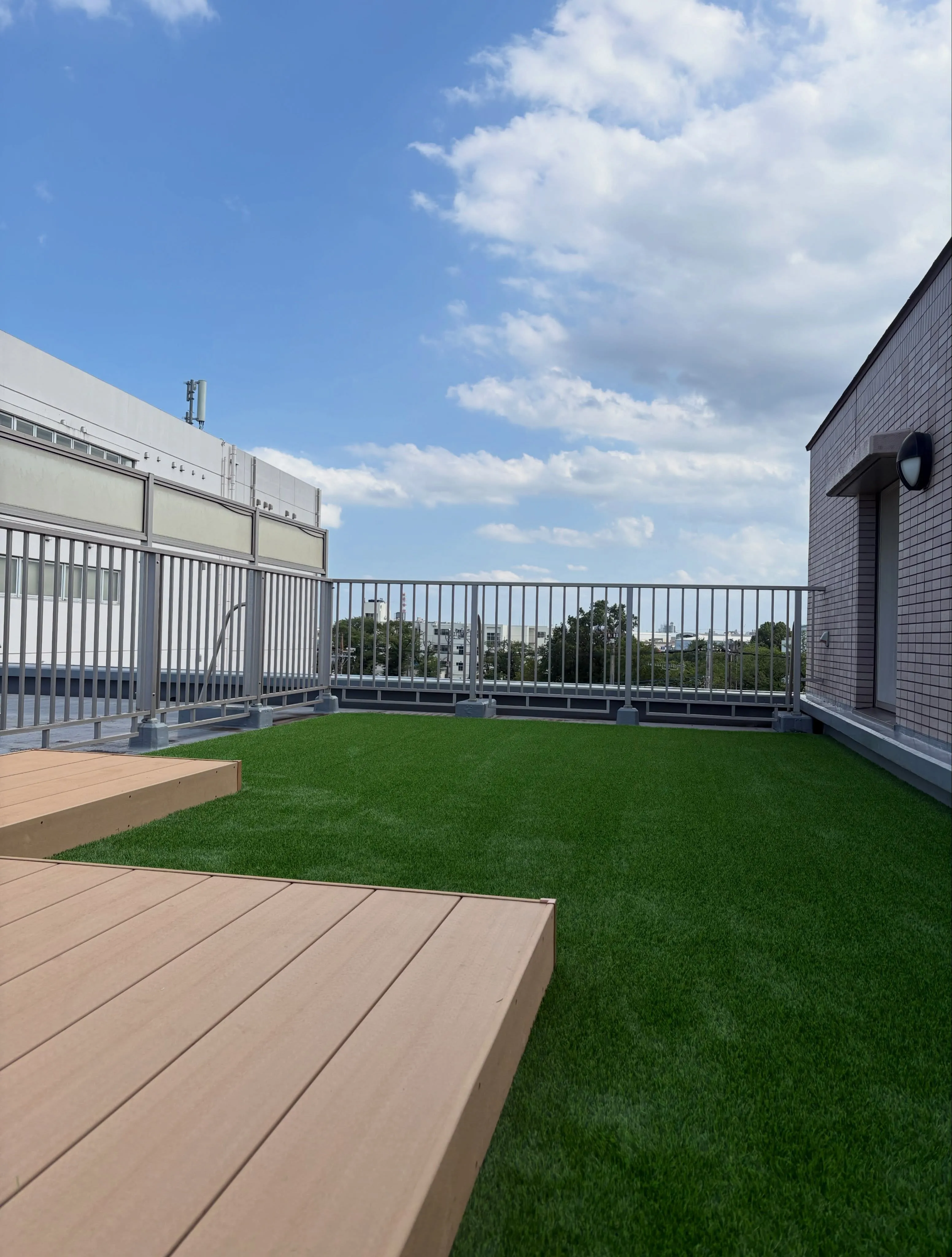 【マンションのバルコニーが、癒しのグリーン空間に大変身😍🌱】...