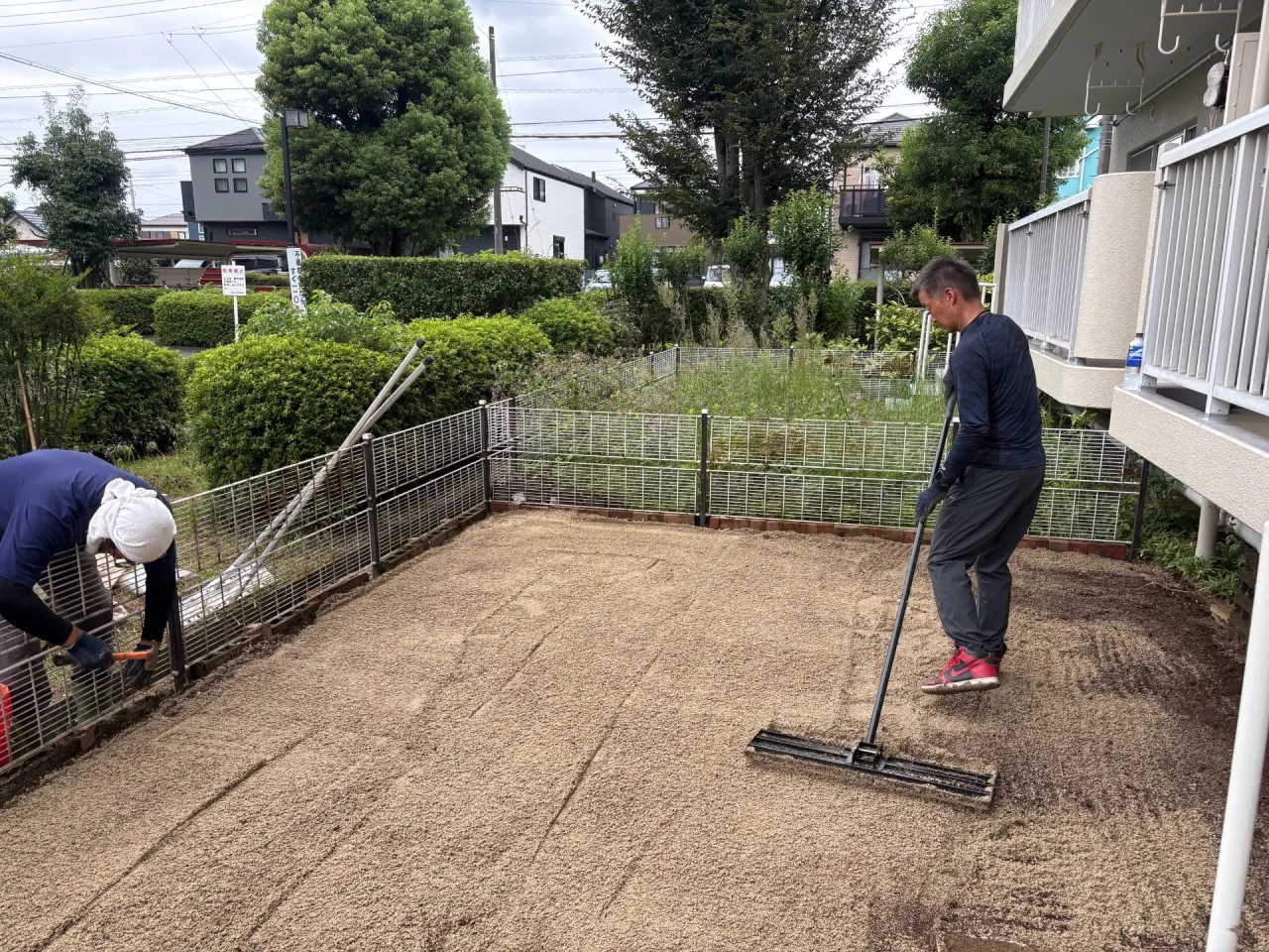 下地砂の搬入・整地