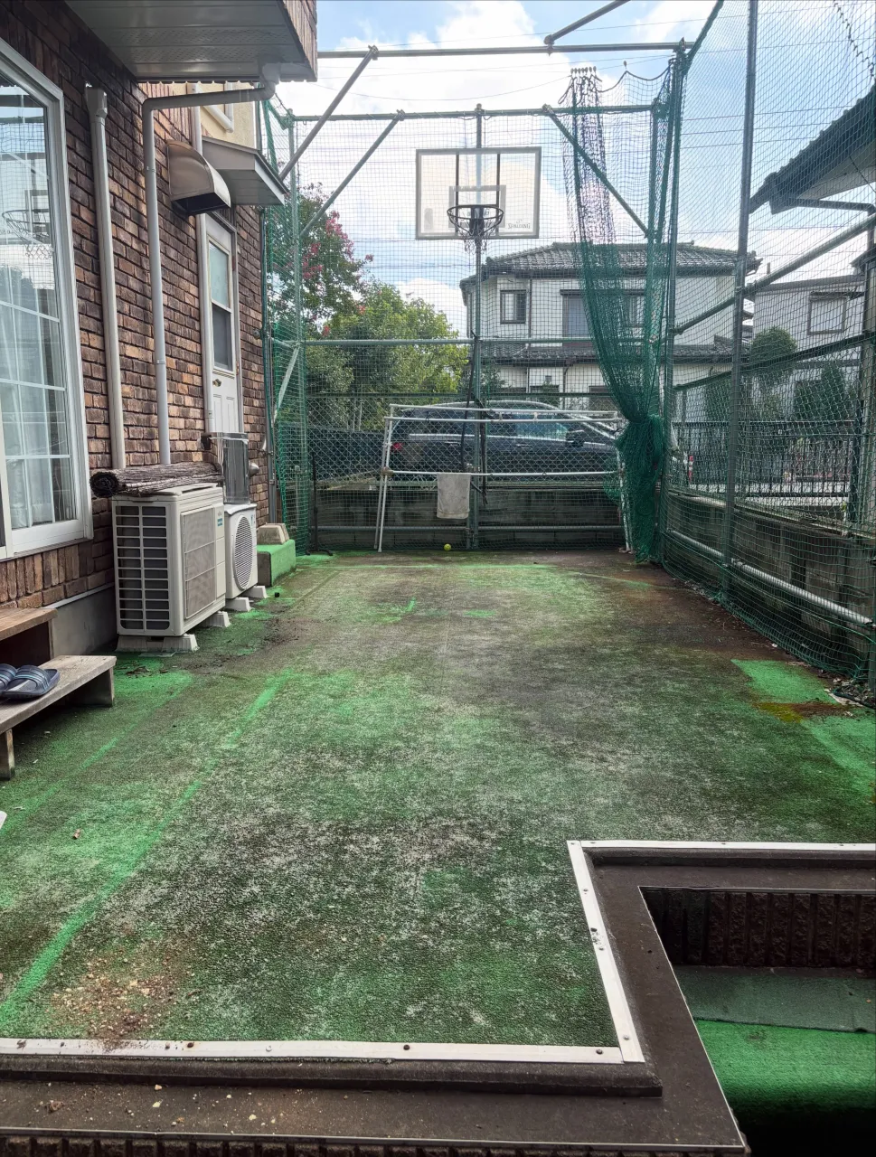 🌱 その人工芝、上から敷くだけじゃダメかも!? 👷🏼💥