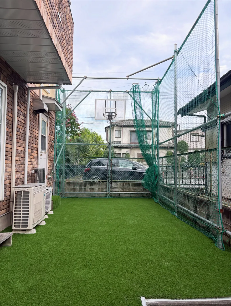 🌱 その人工芝、上から敷くだけじゃダメかも!? 👷🏼💥
