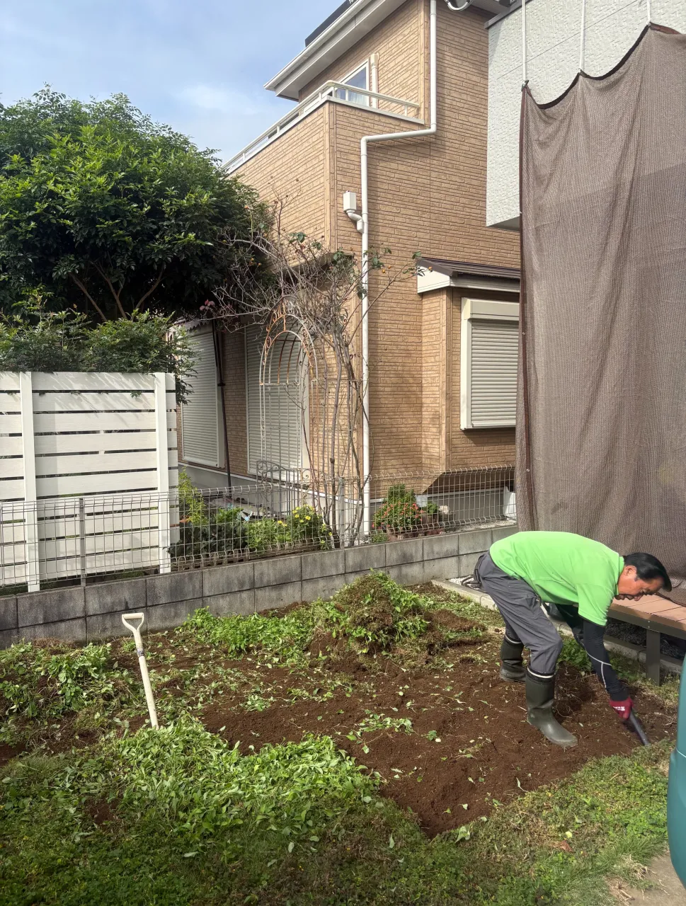 🚨【えっ!? あんなに大変な芝剥がしが🌱たった1時間で!?😳...