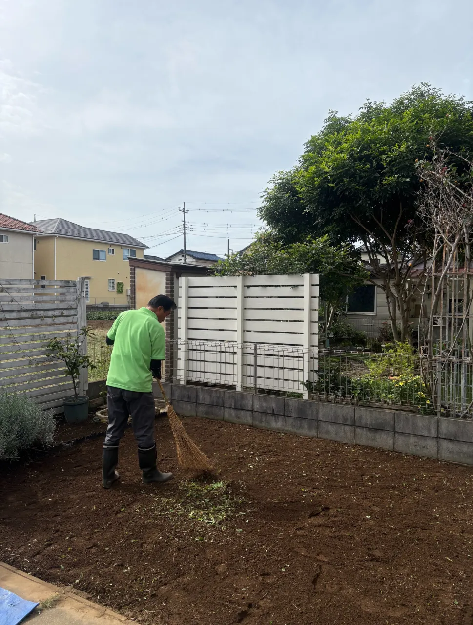 🚨【えっ!? あんなに大変な芝剥がしが🌱たった1時間で!?😳...